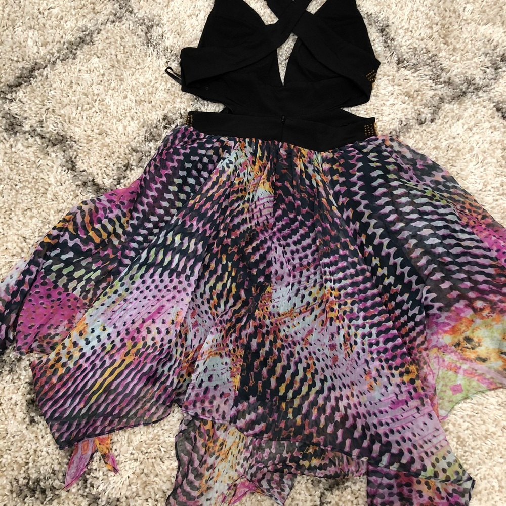 Dress - Picture 6 of 6